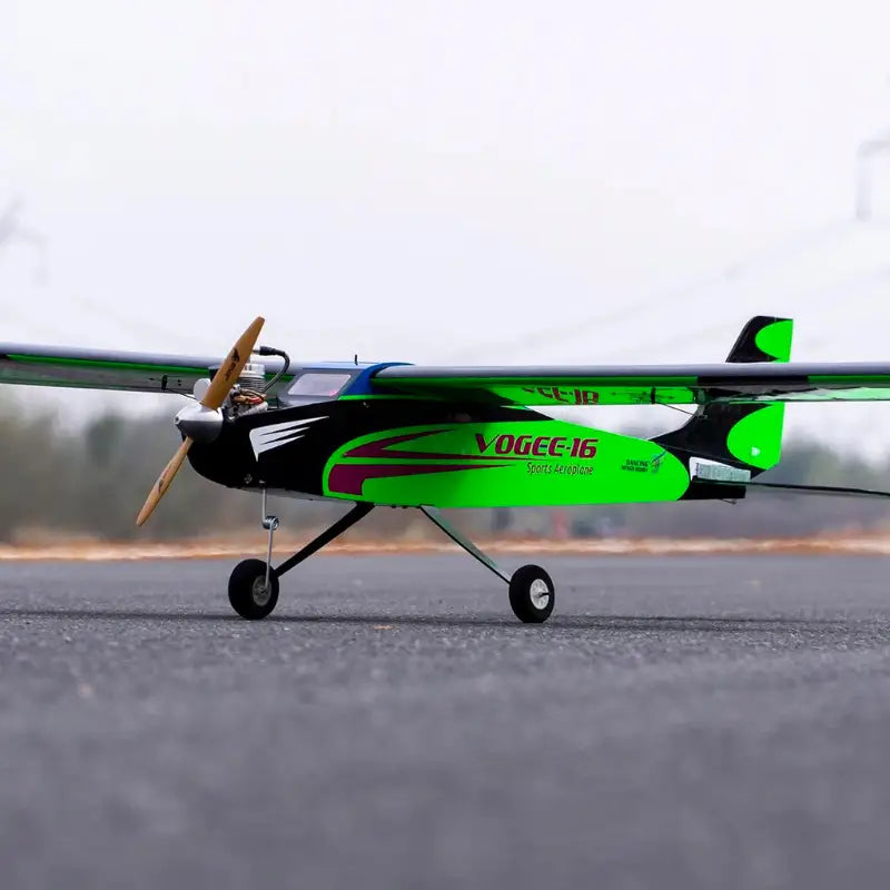 Avion Télécommandé en Bois