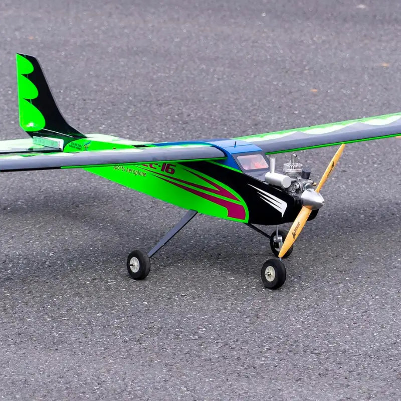 Avion Télécommandé en Bois