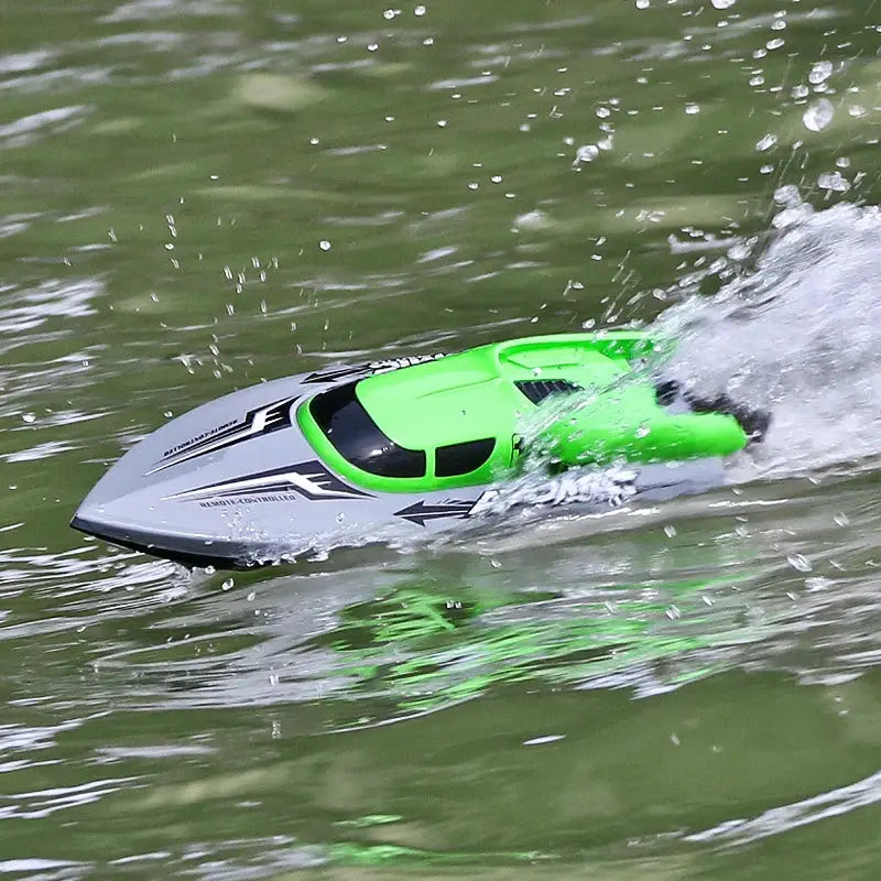 Bateau RC Fleuve